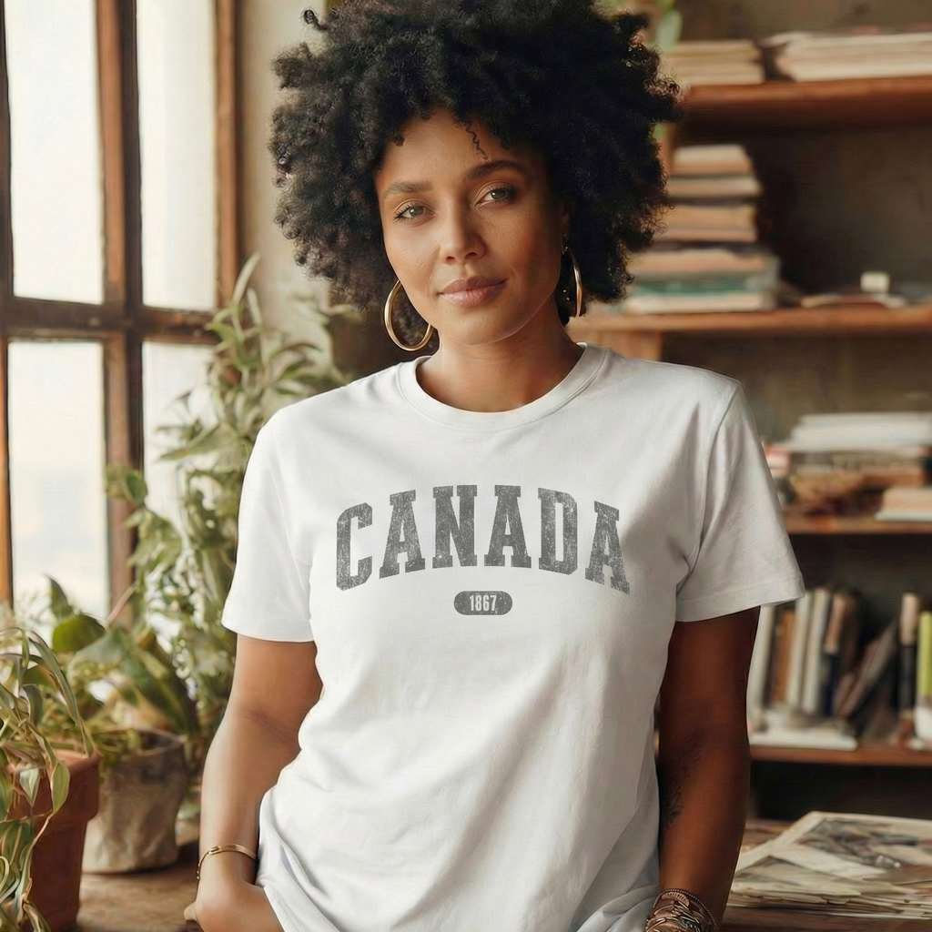 Canada 1867 Vintage Collegiate T-Shirt – Grey Graphic – Neutrals